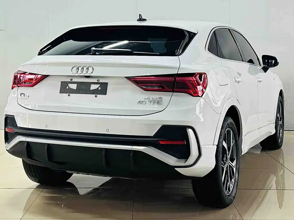 Audi Q3 Sportback — фото 6