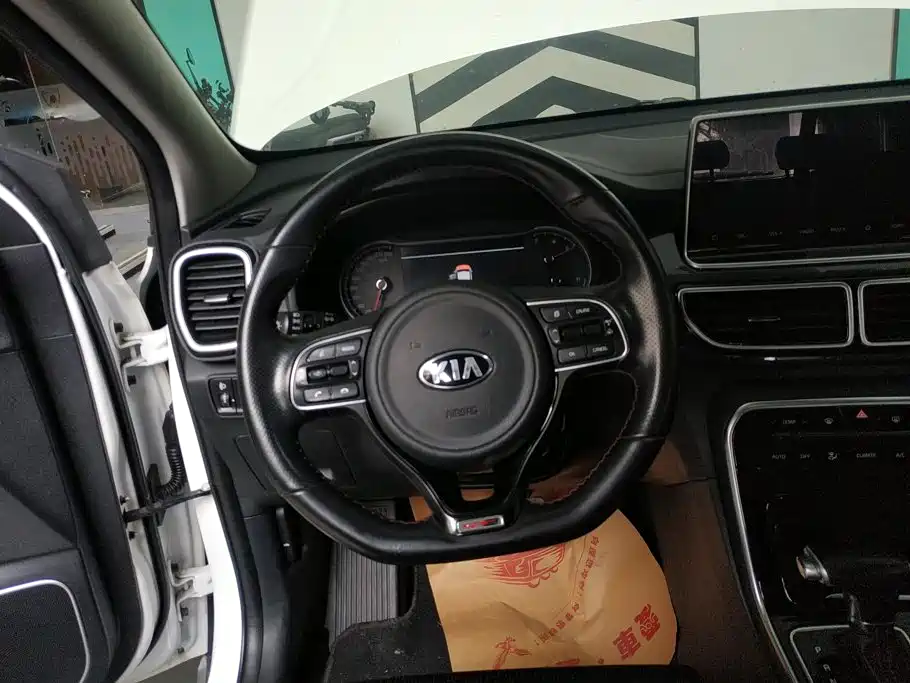 Kia KX5 — фото 15