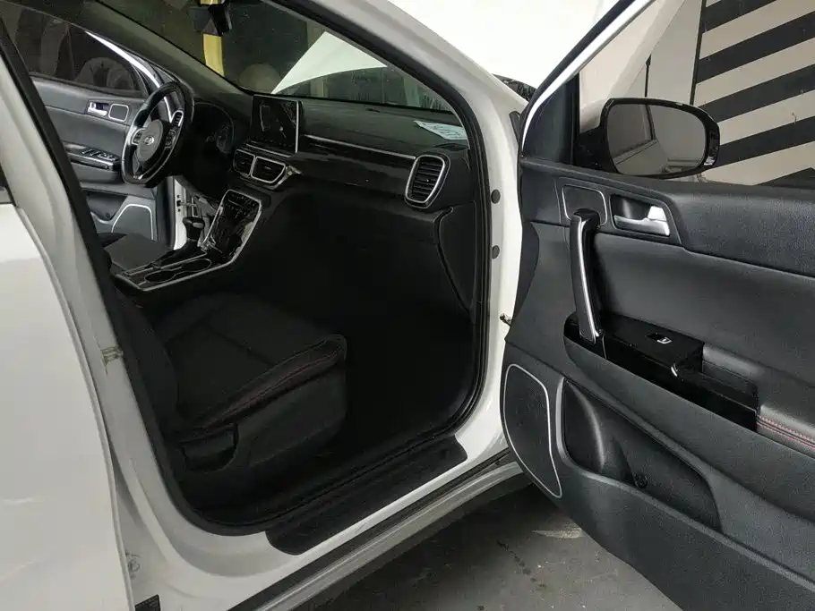 Kia KX5 — фото 8