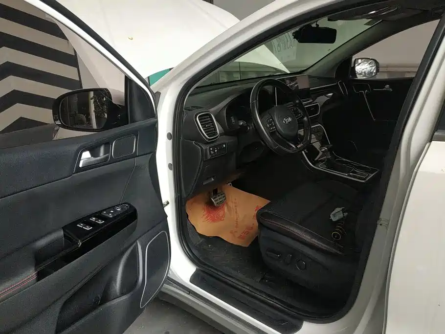 Kia KX5 — фото 9