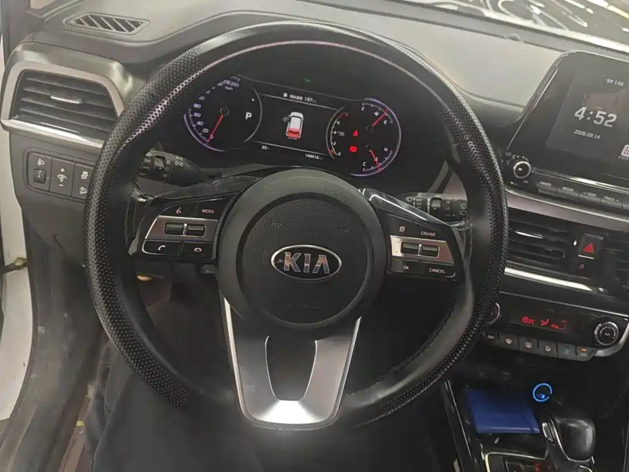Kia Sportage — фото 15