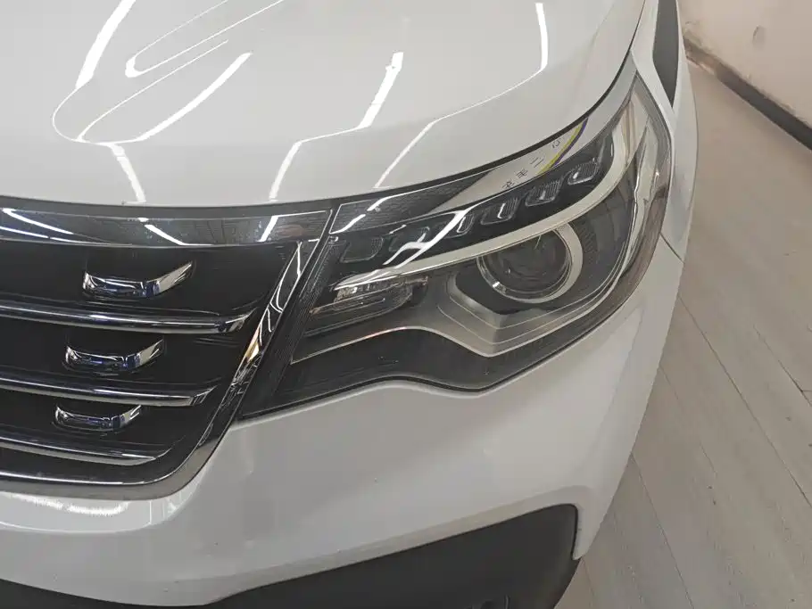 Kia Sportage — фото 5