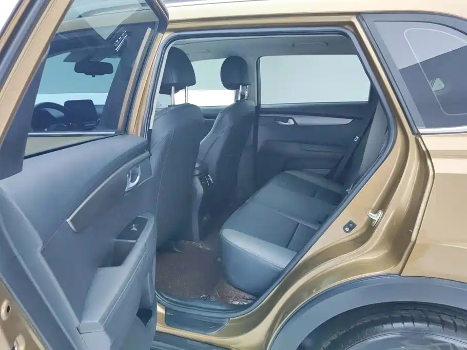 Kia Sportage — фото 11