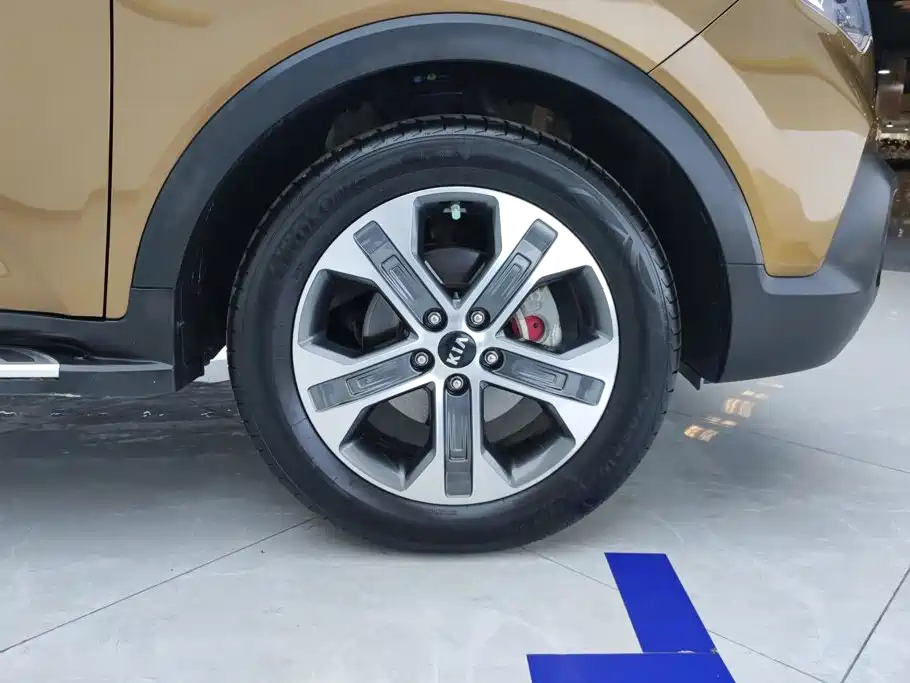 Kia Sportage — фото 6