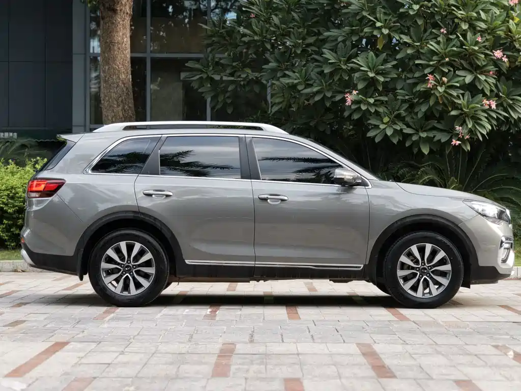 Kia KX7 — фото 4