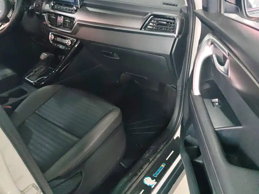 Kia Sportage — фото 8