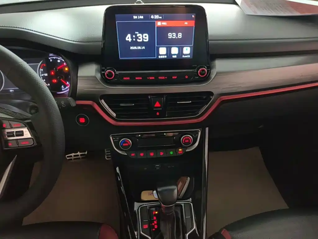 Kia Sportage — фото 13