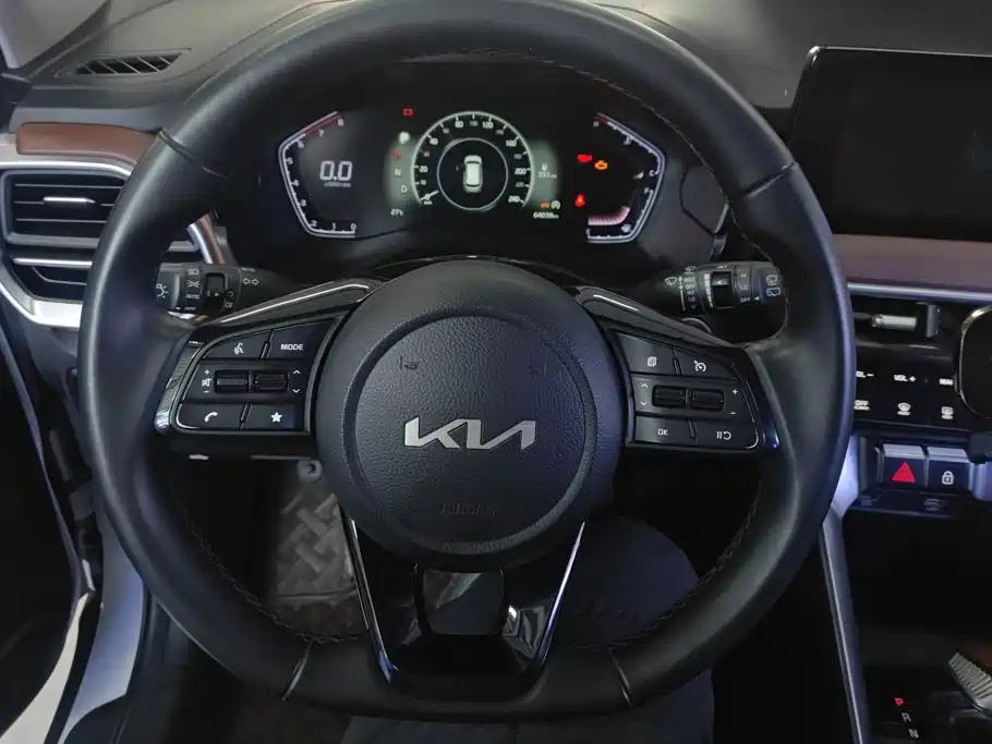 Kia Sportage — фото 15