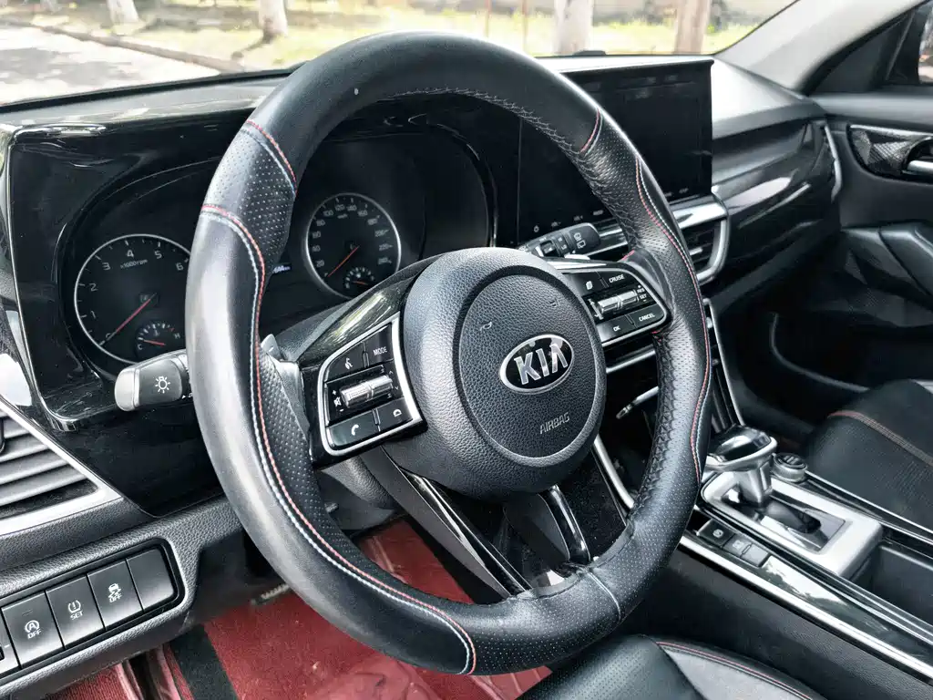 Kia KX3 — фото 17