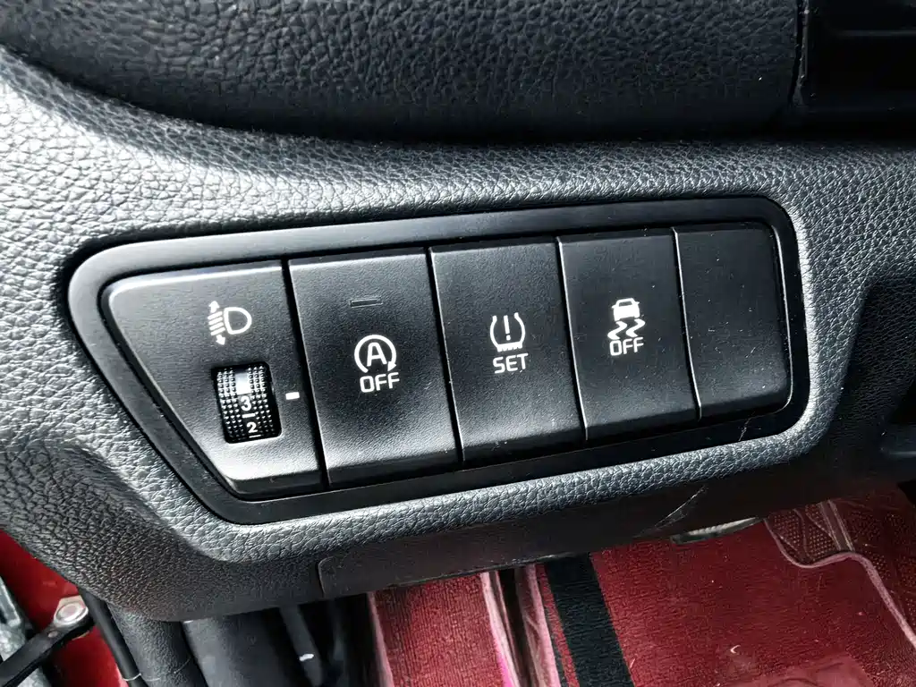 Kia KX3 — фото 18