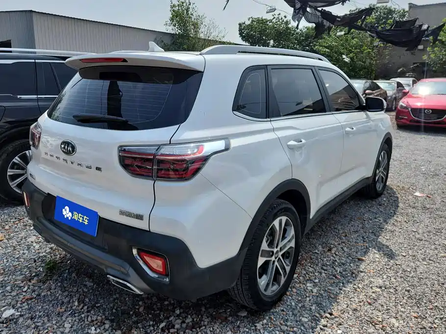 Kia Sportage — фото 3