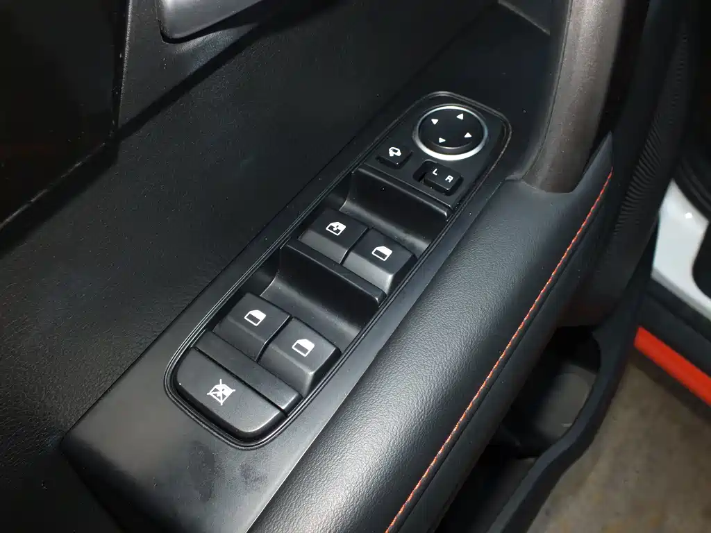 Kia Sportage — фото 7