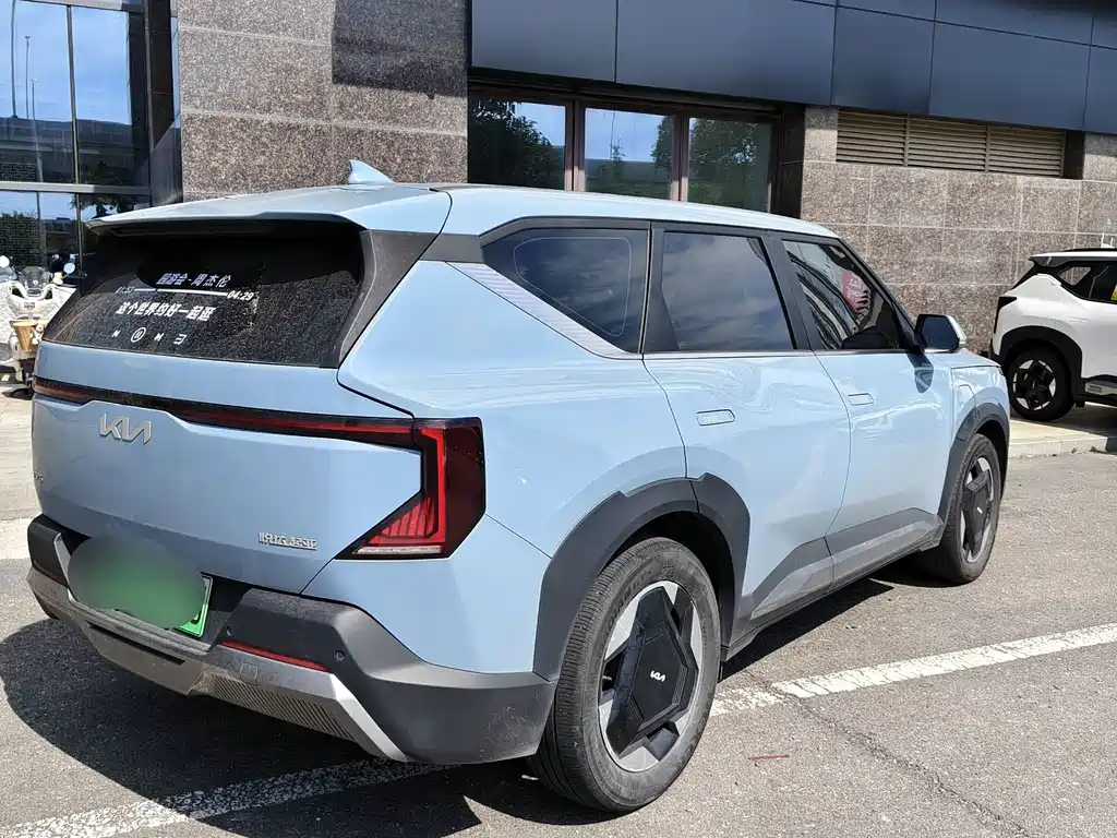 Kia EV5 — фото 10