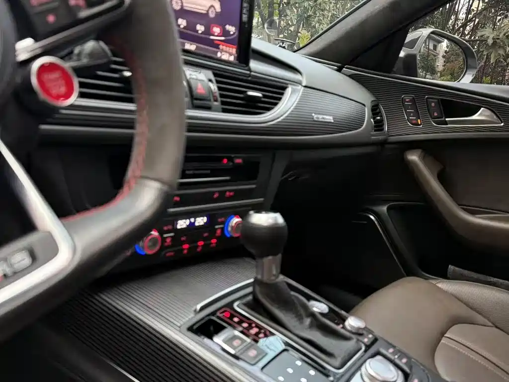 Audi A6 (Import) — фото 8