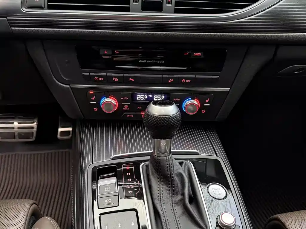 Audi A6 (Import) — фото 9