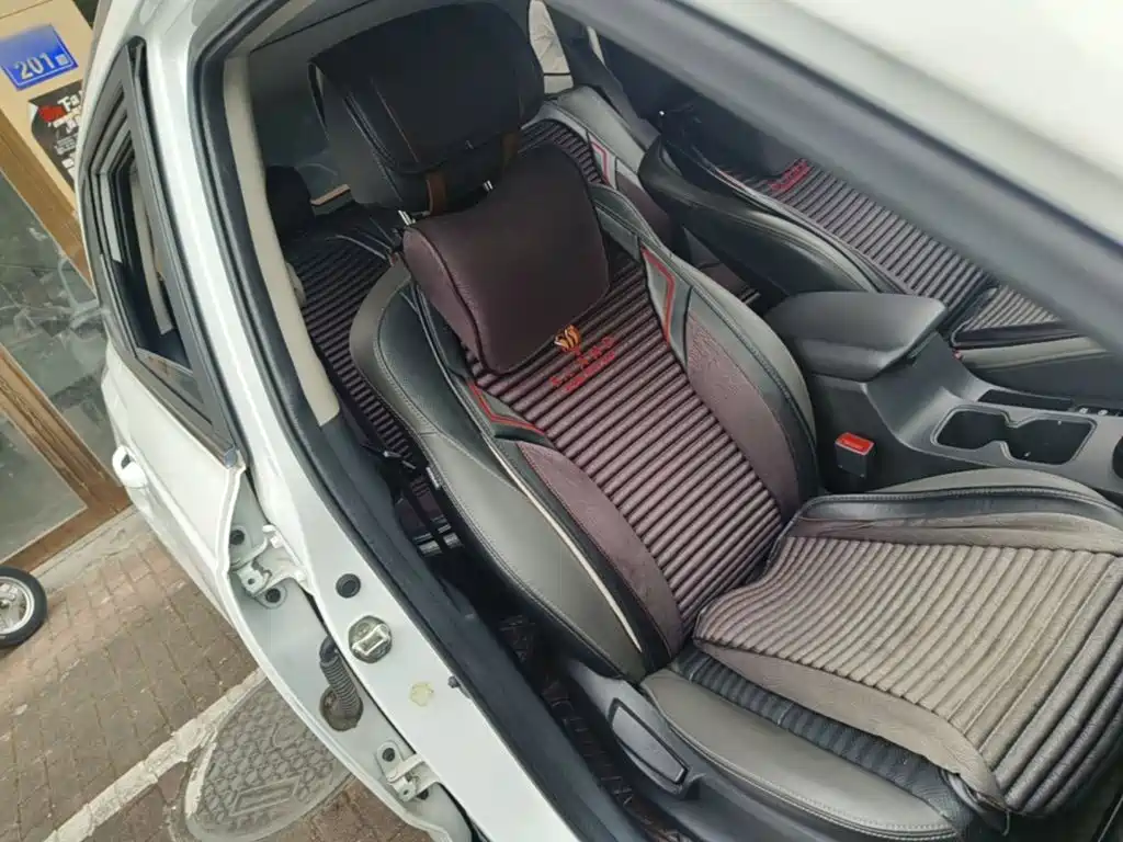 Kia Sportage — фото 25