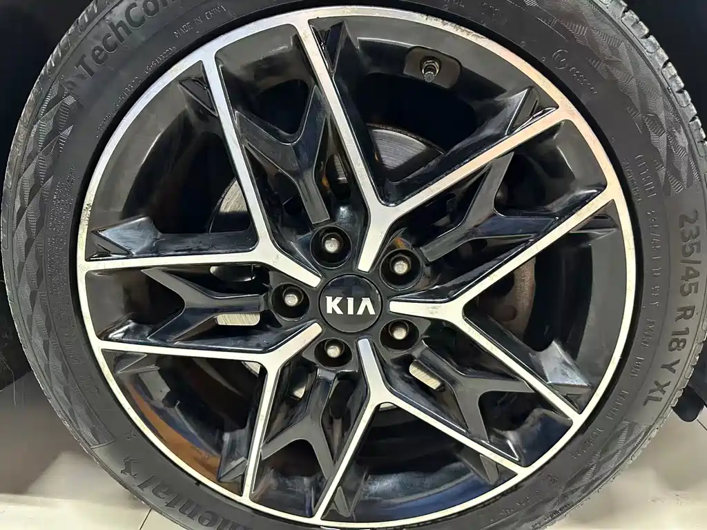 Kia K5 — фото 13