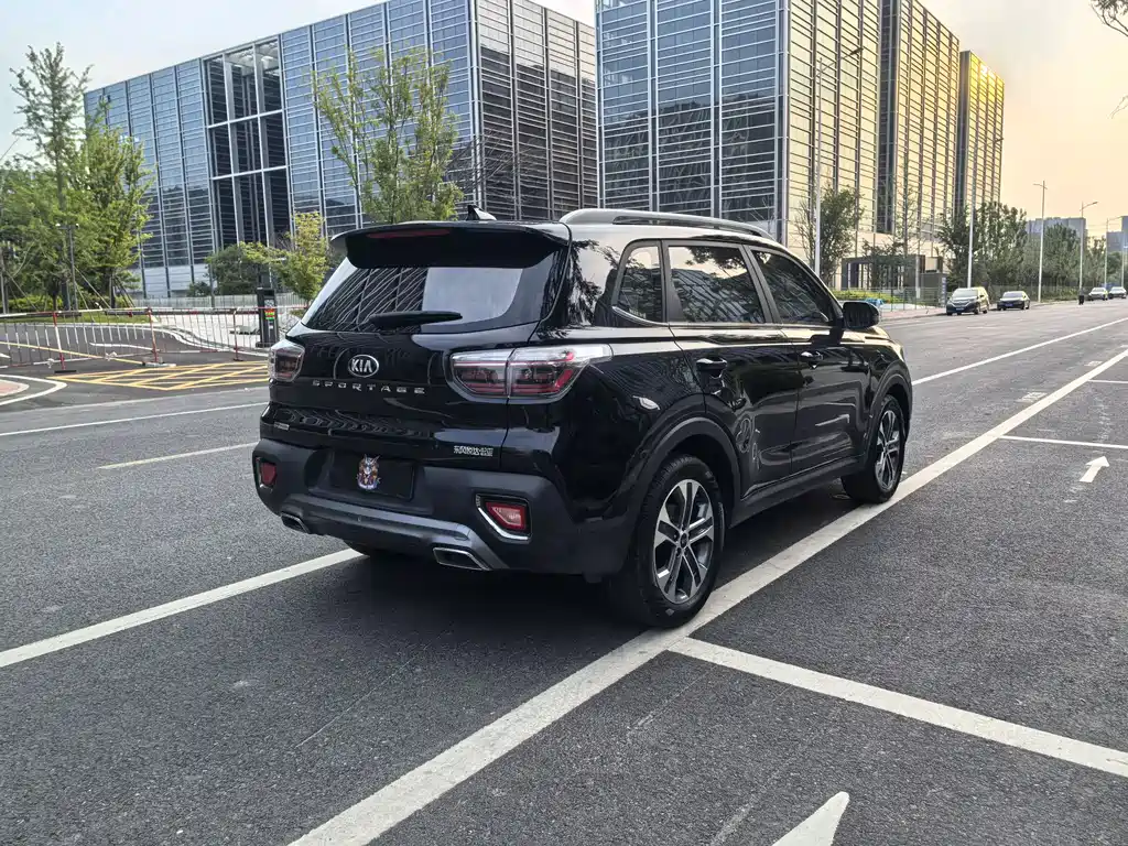 Kia Sportage — фото 4