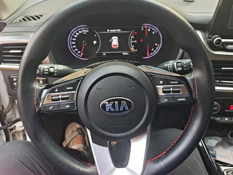 Kia Sportage — фото 15
