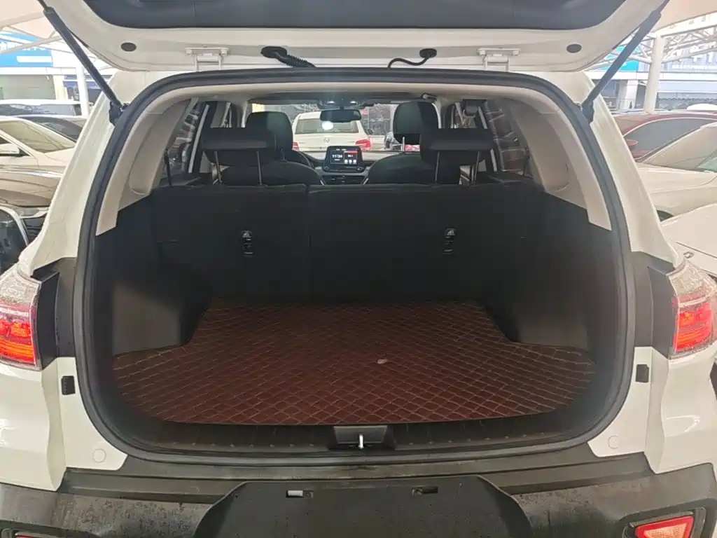 Kia Sportage — фото 19