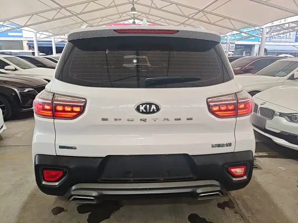 Kia Sportage — фото 6