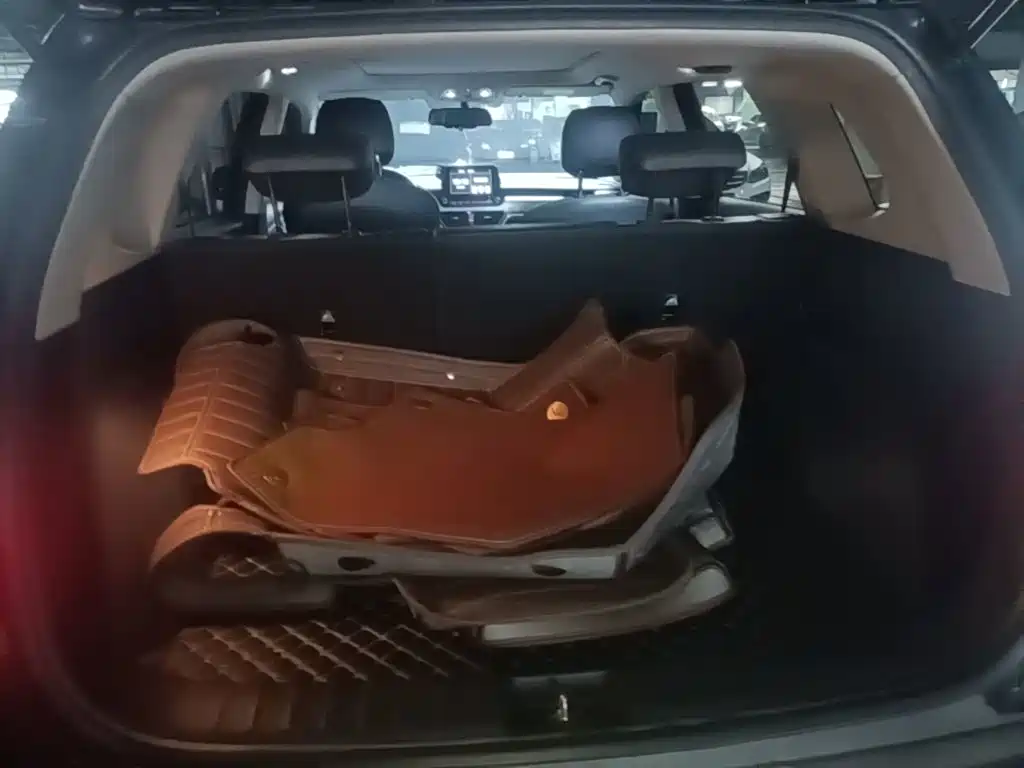 Kia Sportage — фото 19