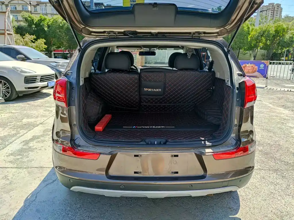 Kia Sportage — фото 17