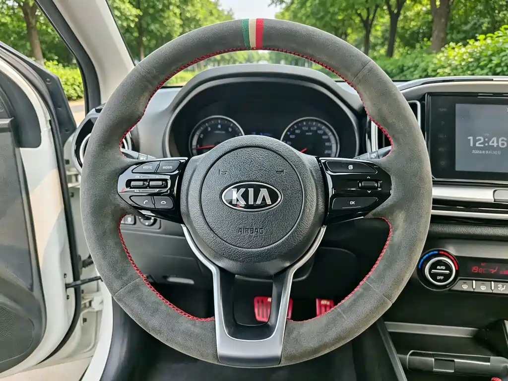 Kia KX1 — фото 8