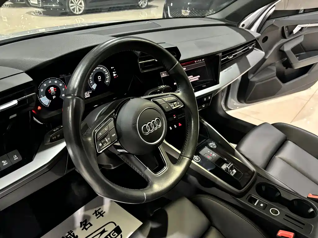 Audi A3 — фото 14