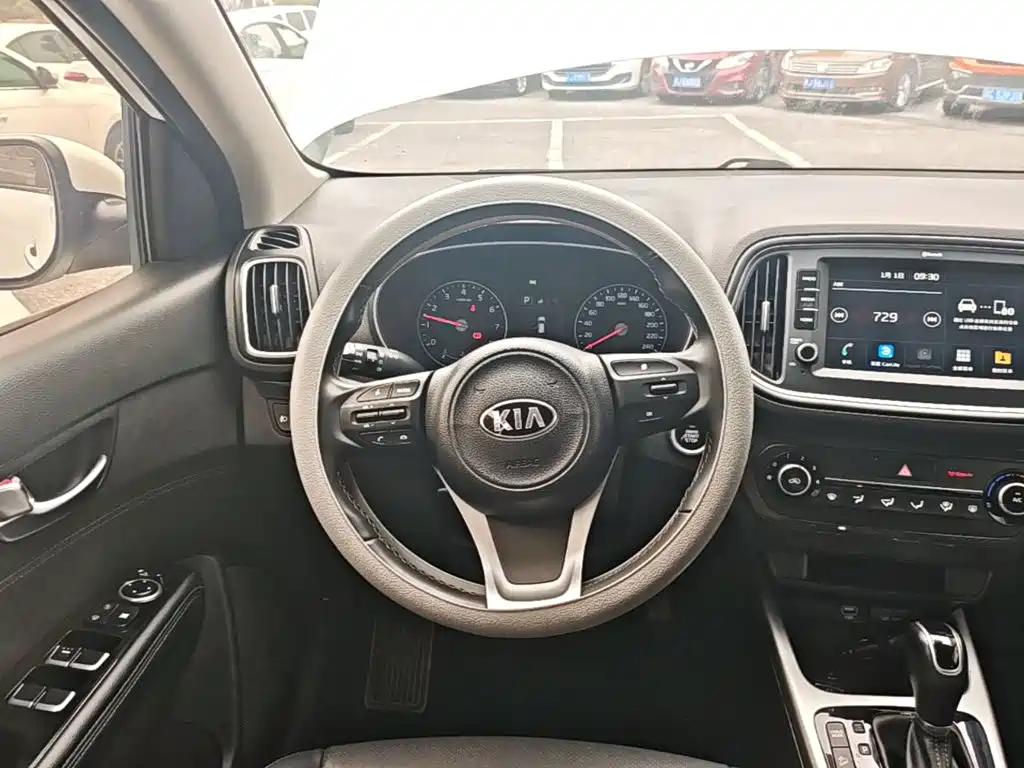 Kia KX3 — фото 11