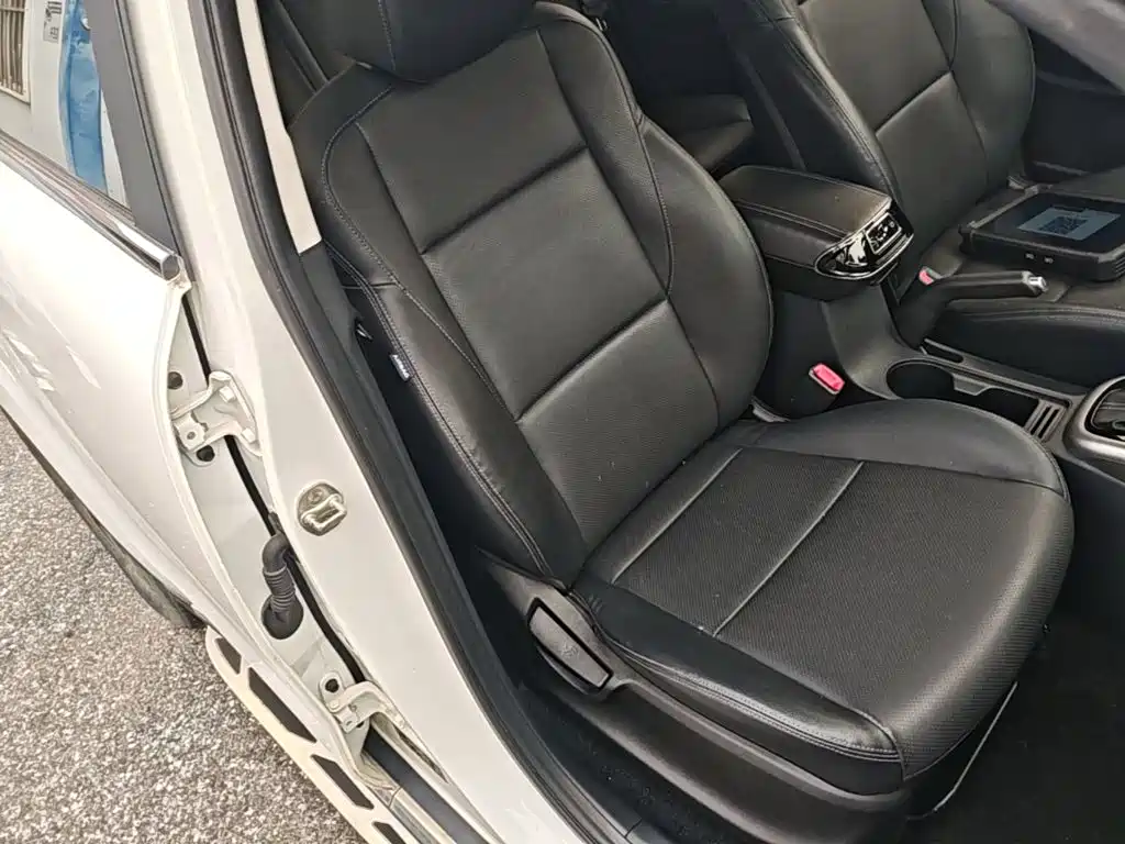Kia KX3 — фото 25