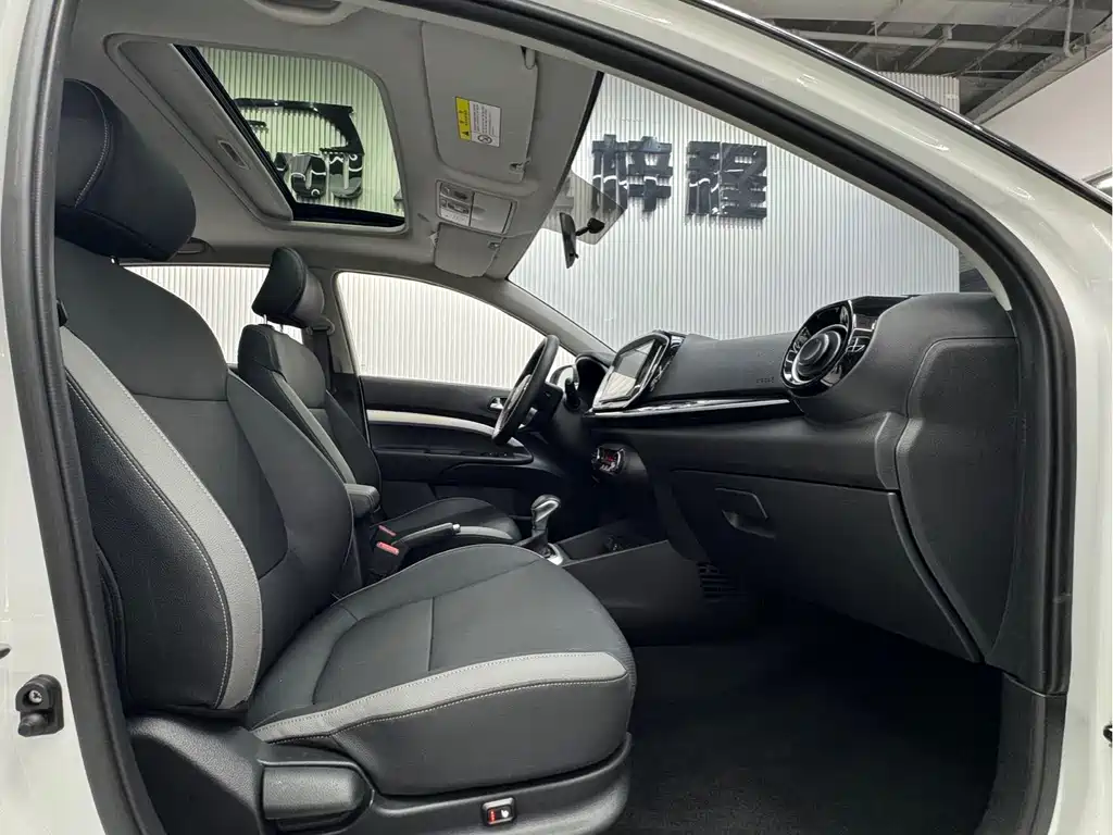 Kia KX1 — фото 10