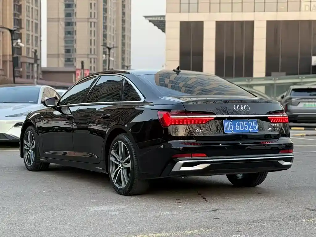 Audi A6L — фото 6