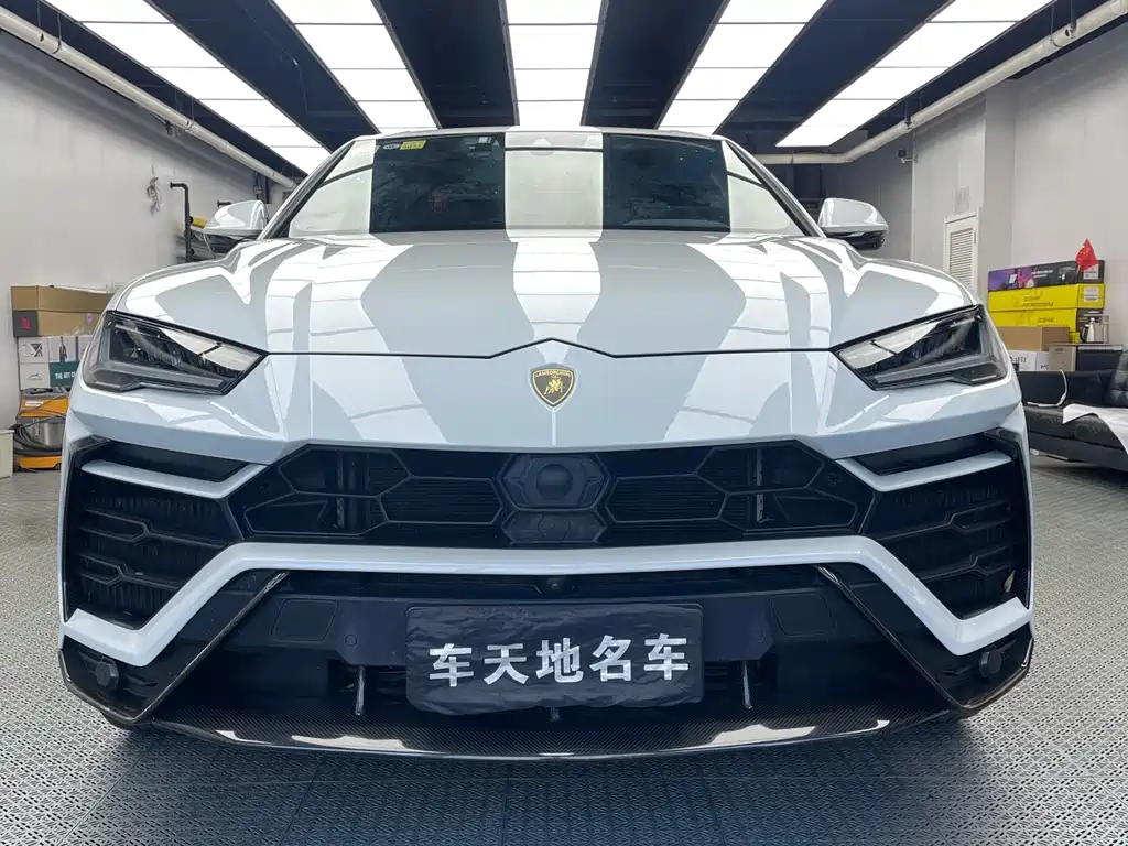 Lamborghini Urus — фото 3