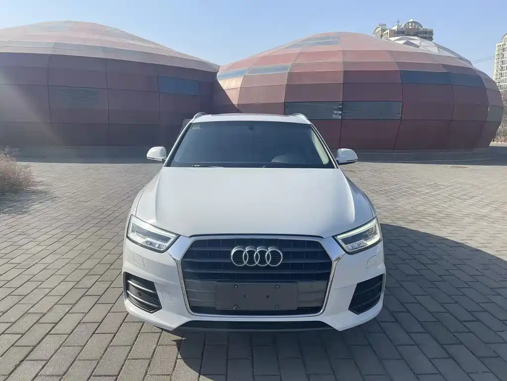 Audi Q3 — фото 2