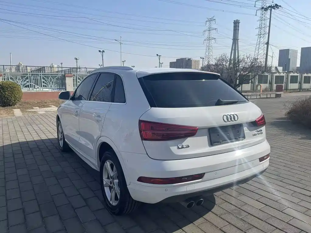 Audi Q3 — фото 6