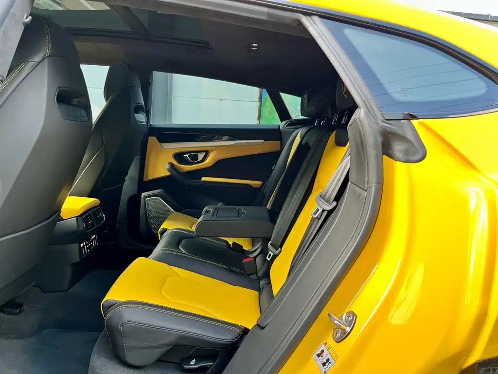 Lamborghini Urus — фото 8