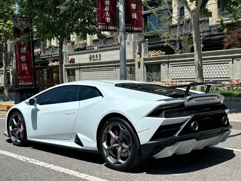 Lamborghini Huracán — фото 6