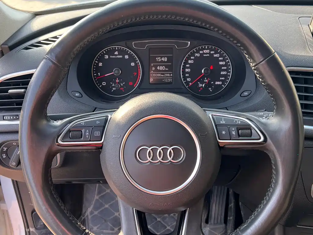 Audi Q3 — фото 7