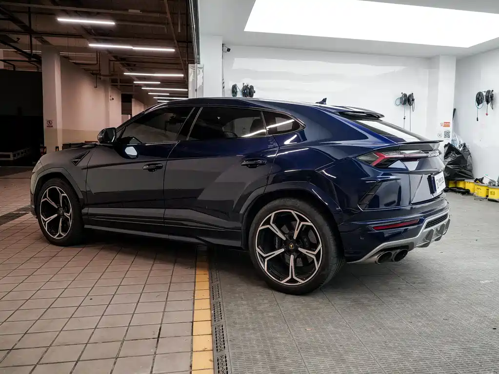 Lamborghini Urus — фото 4