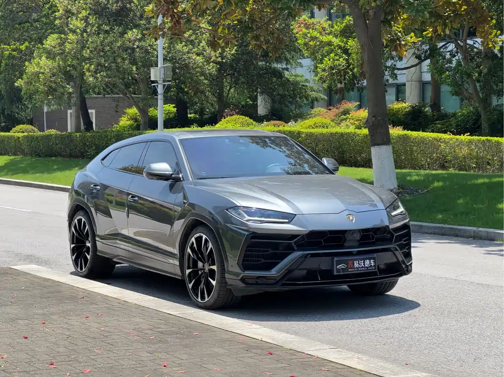 Lamborghini Urus — фото 3