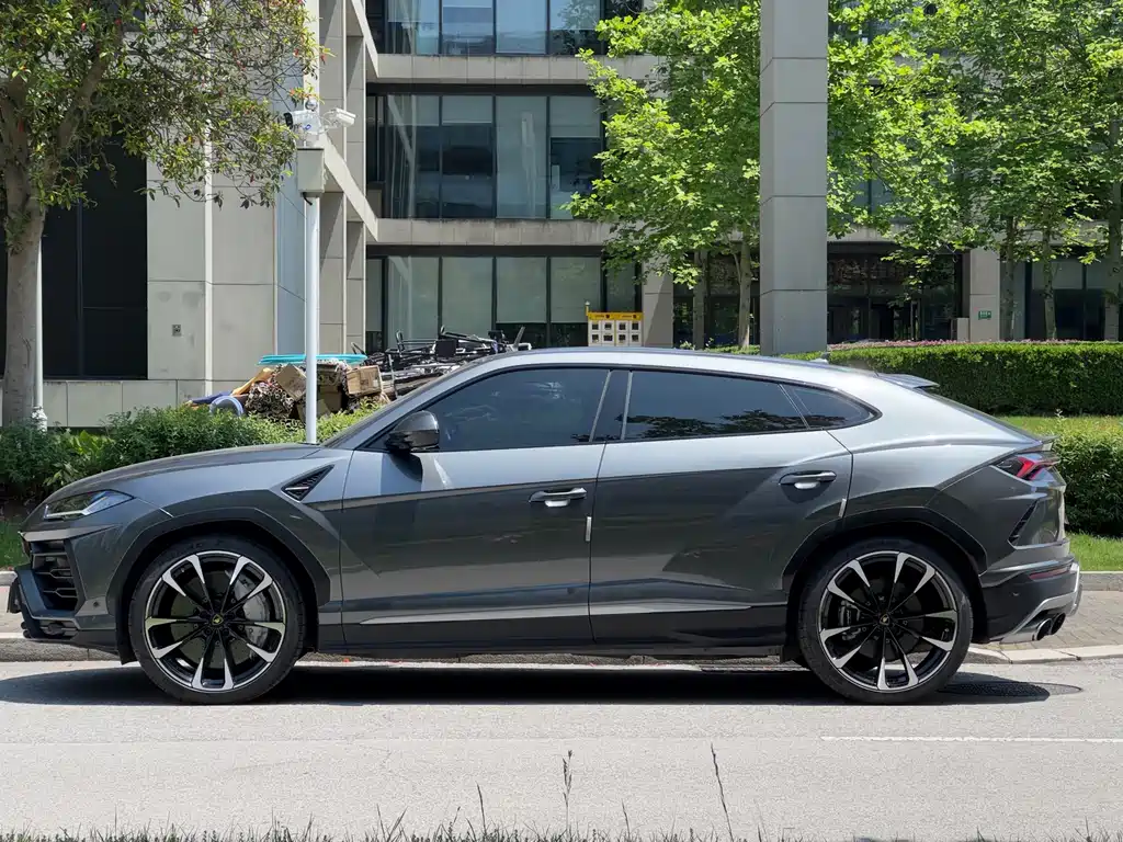 Lamborghini Urus — фото 4