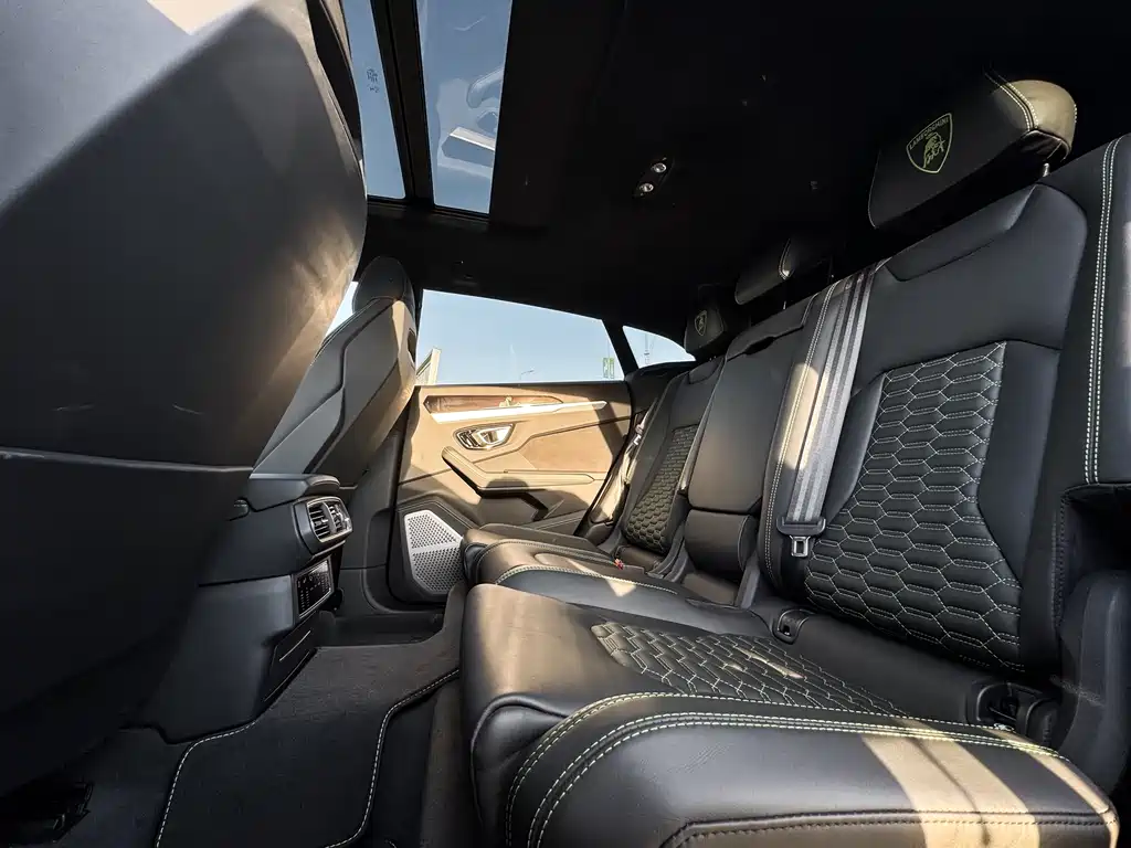 Lamborghini Urus — фото 6
