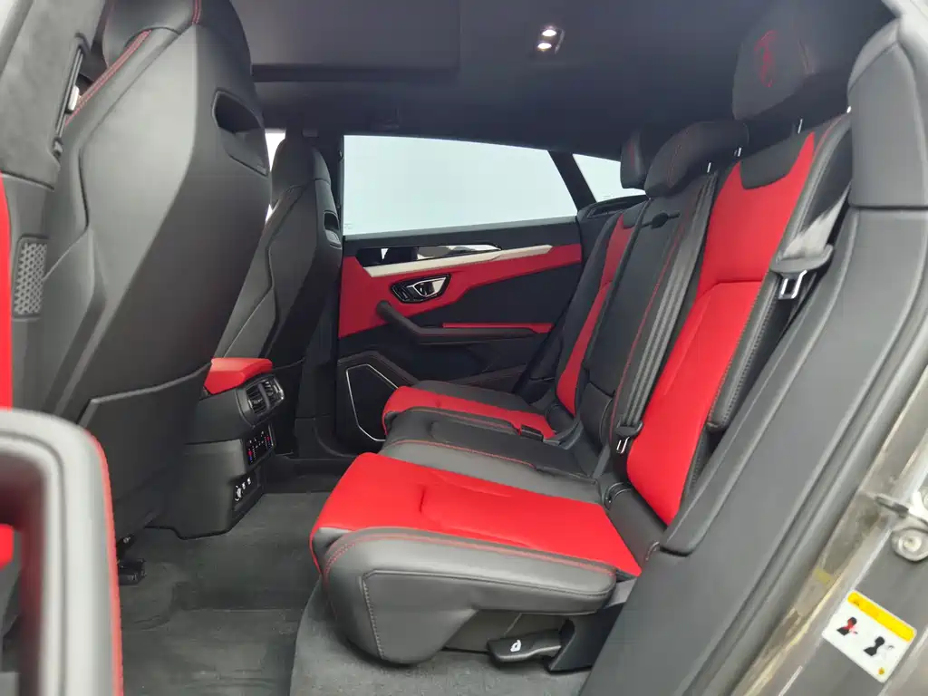 Lamborghini Urus — фото 8