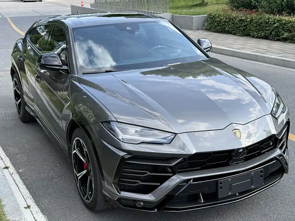 Lamborghini Urus — фото 3