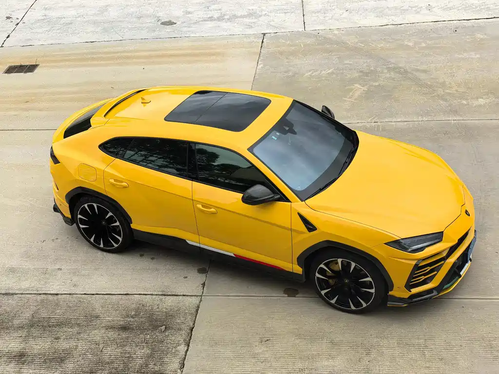 Lamborghini Urus — фото 3