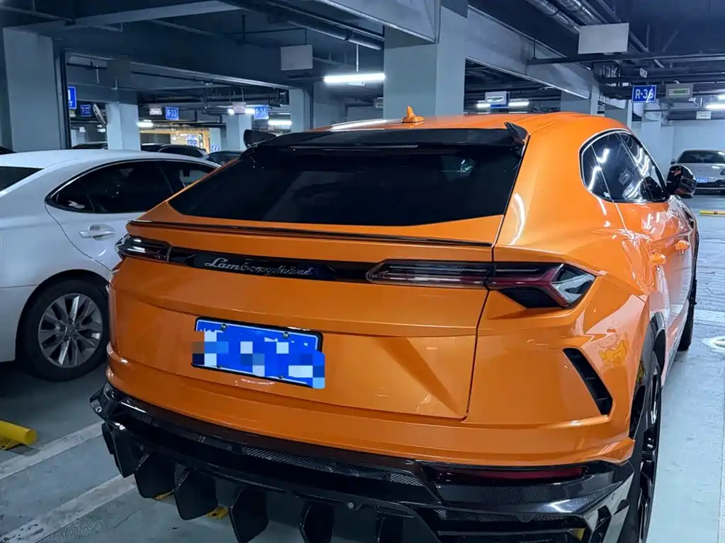 Lamborghini Urus — фото 2
