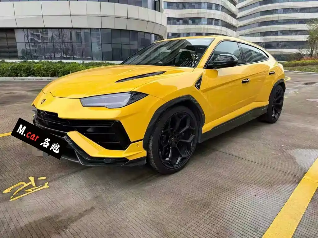 Lamborghini Urus — фото 3