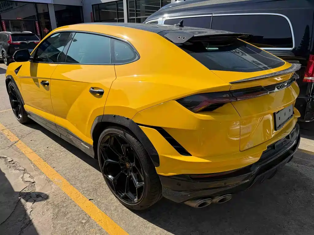 Lamborghini Urus — фото 4