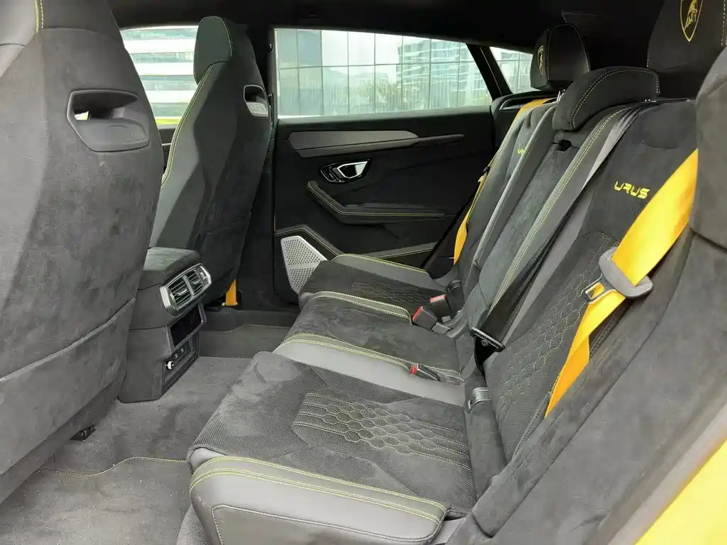Lamborghini Urus — фото 9